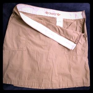 Dockers mini skirt with pants